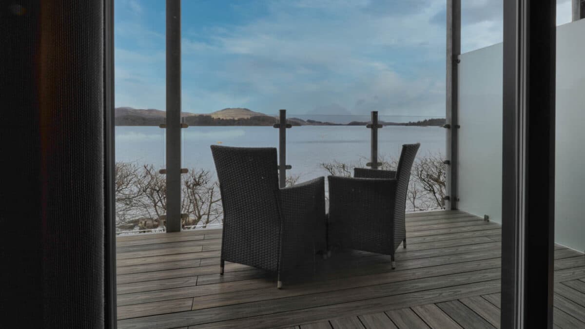 CA3_9331-Corbett-or-Carter-Suite-View-Out